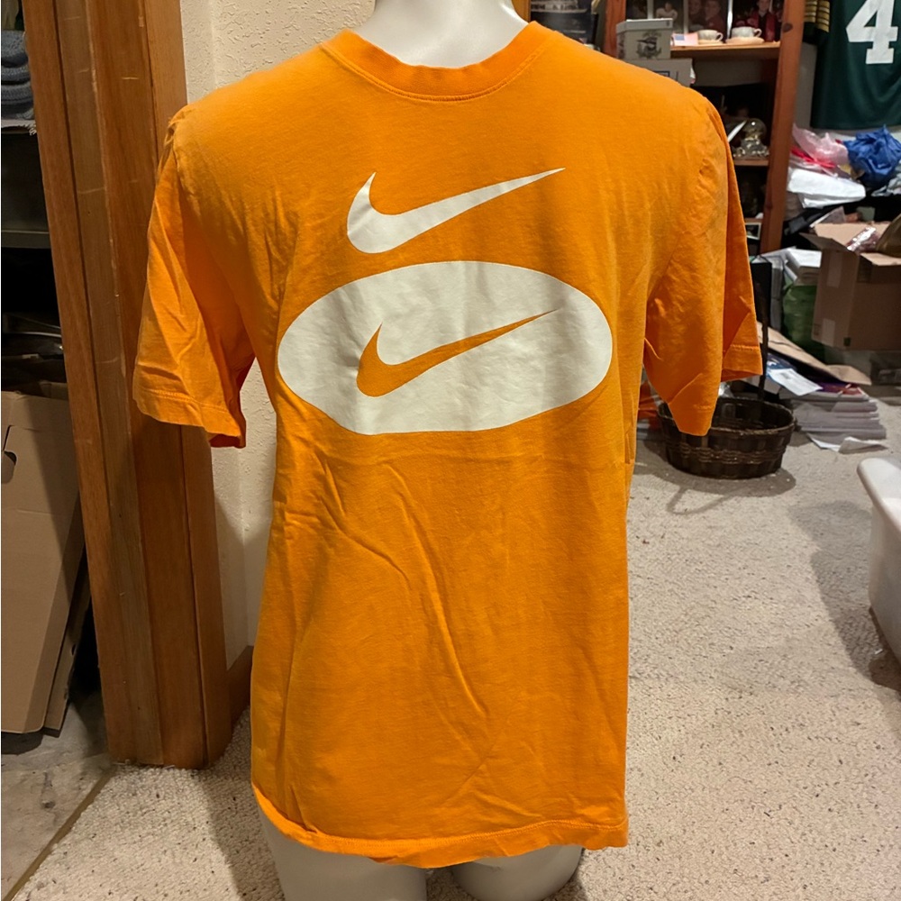 Nike Men's T-Shirt in Vibrant Orange with White Logo